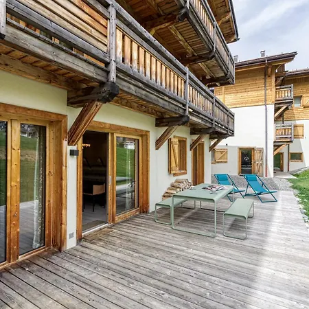 Eskape - K3 And Eskape - S2- Happy * Megeve